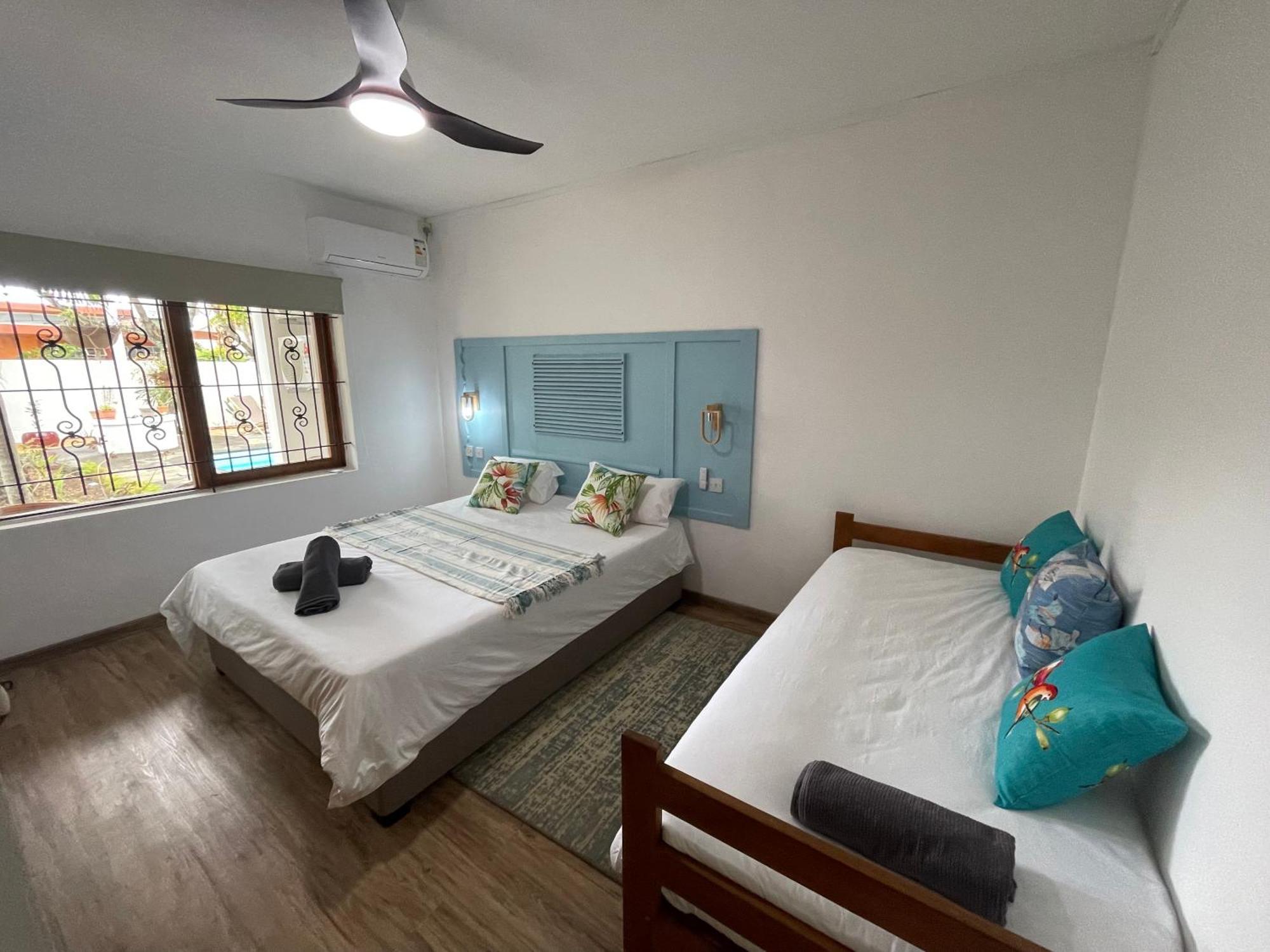 Link Road 69 Apartment Блу Бей Екстериор снимка