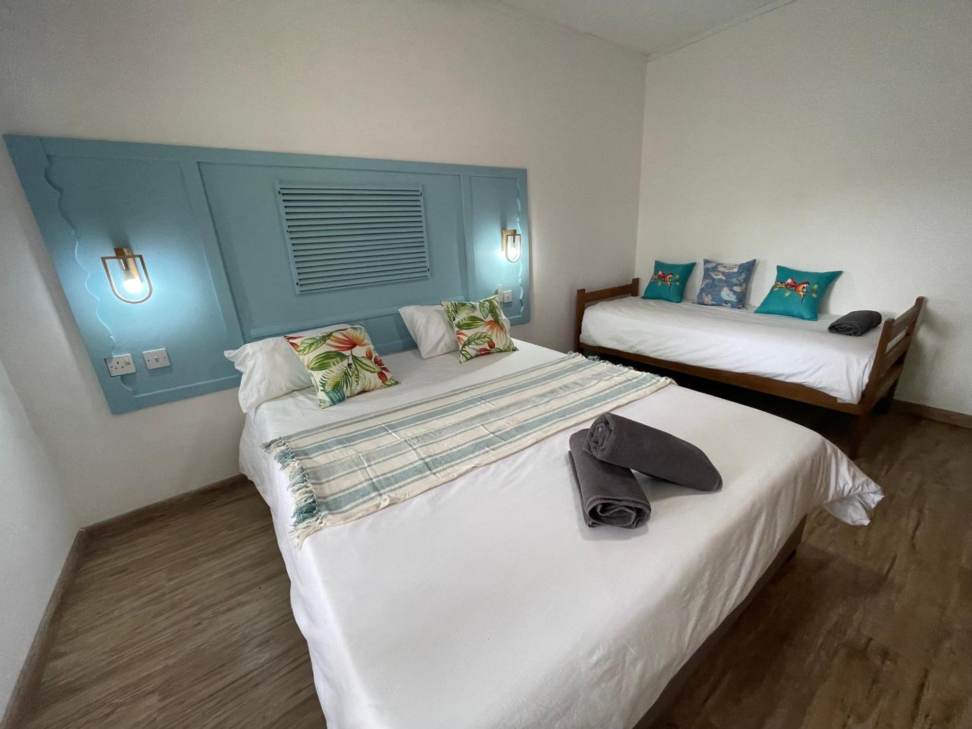 Link Road 69 Apartment Блу Бей Екстериор снимка
