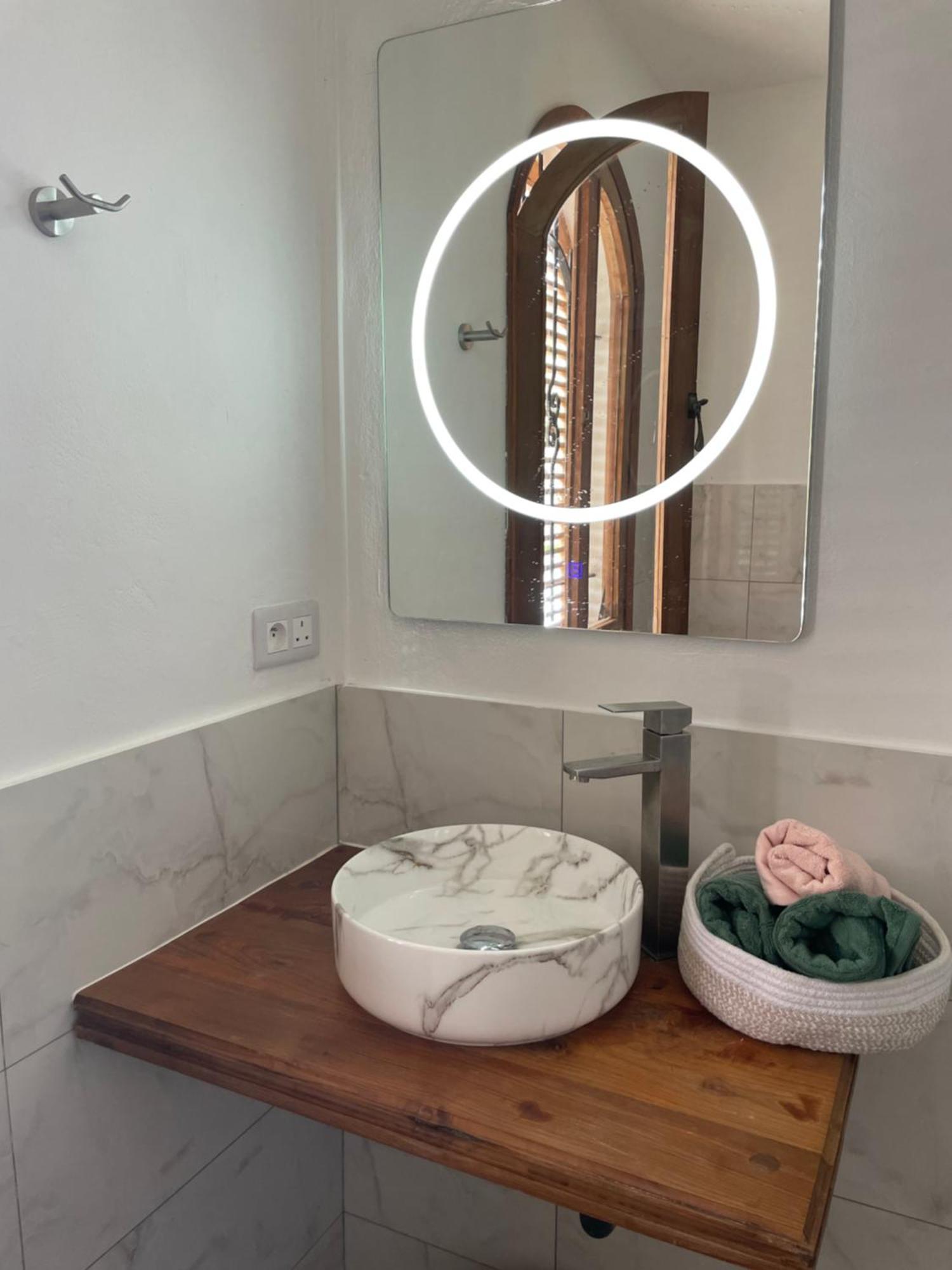 Link Road 69 Apartment Блу Бей Екстериор снимка