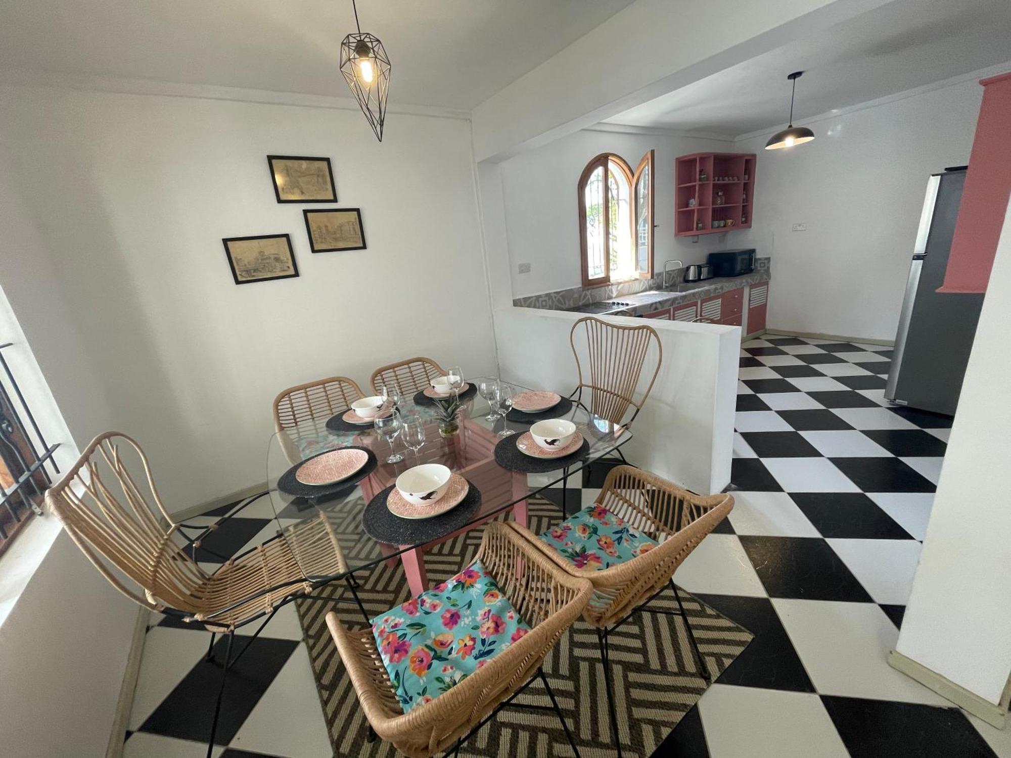 Link Road 69 Apartment Блу Бей Екстериор снимка