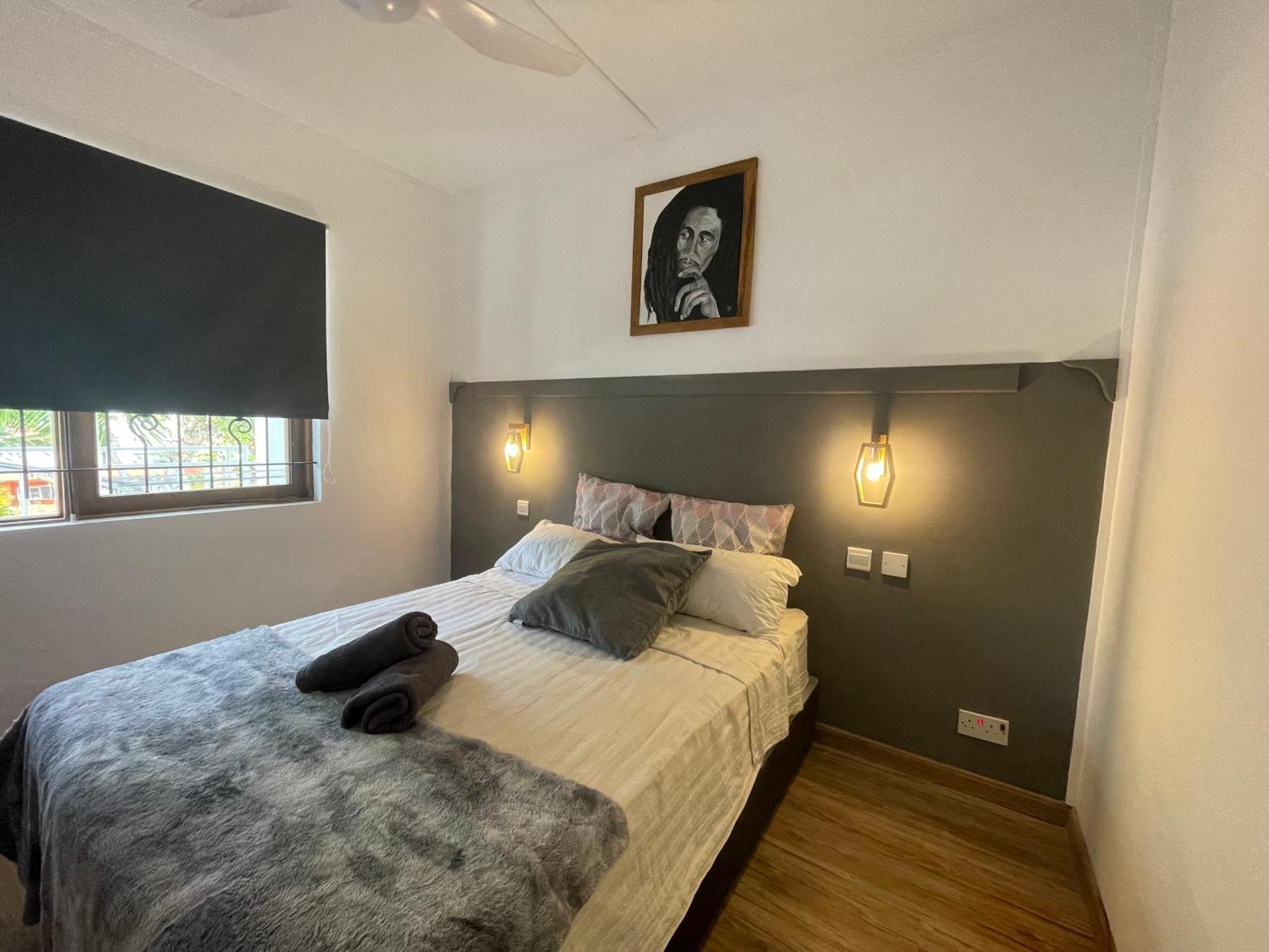 Link Road 69 Apartment Блу Бей Екстериор снимка