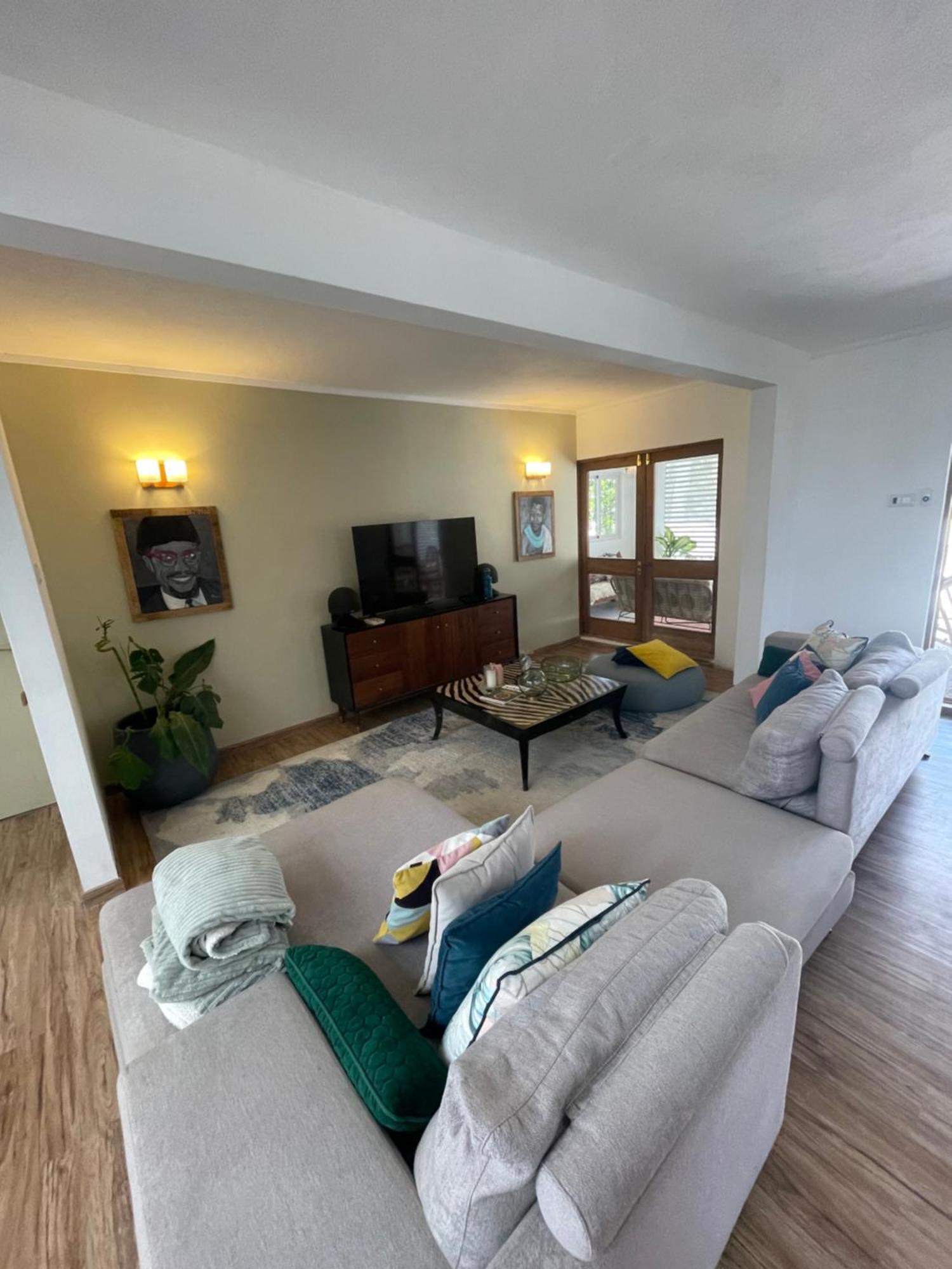 Link Road 69 Apartment Блу Бей Екстериор снимка