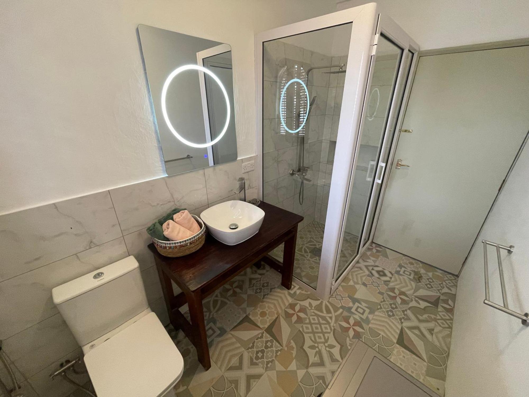 Link Road 69 Apartment Блу Бей Екстериор снимка
